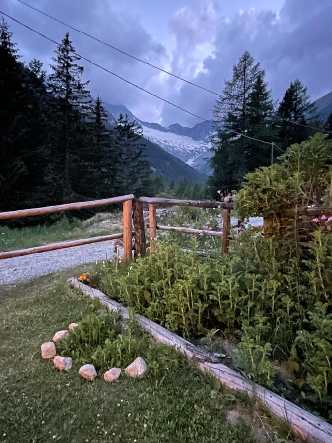Hotel Gembro Chiesa in Valmalenco Eksteriør billede