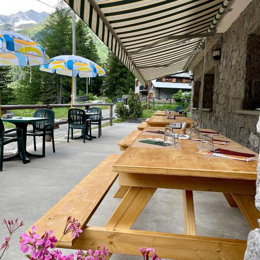 Hotel Gembro Chiesa in Valmalenco Eksteriør billede