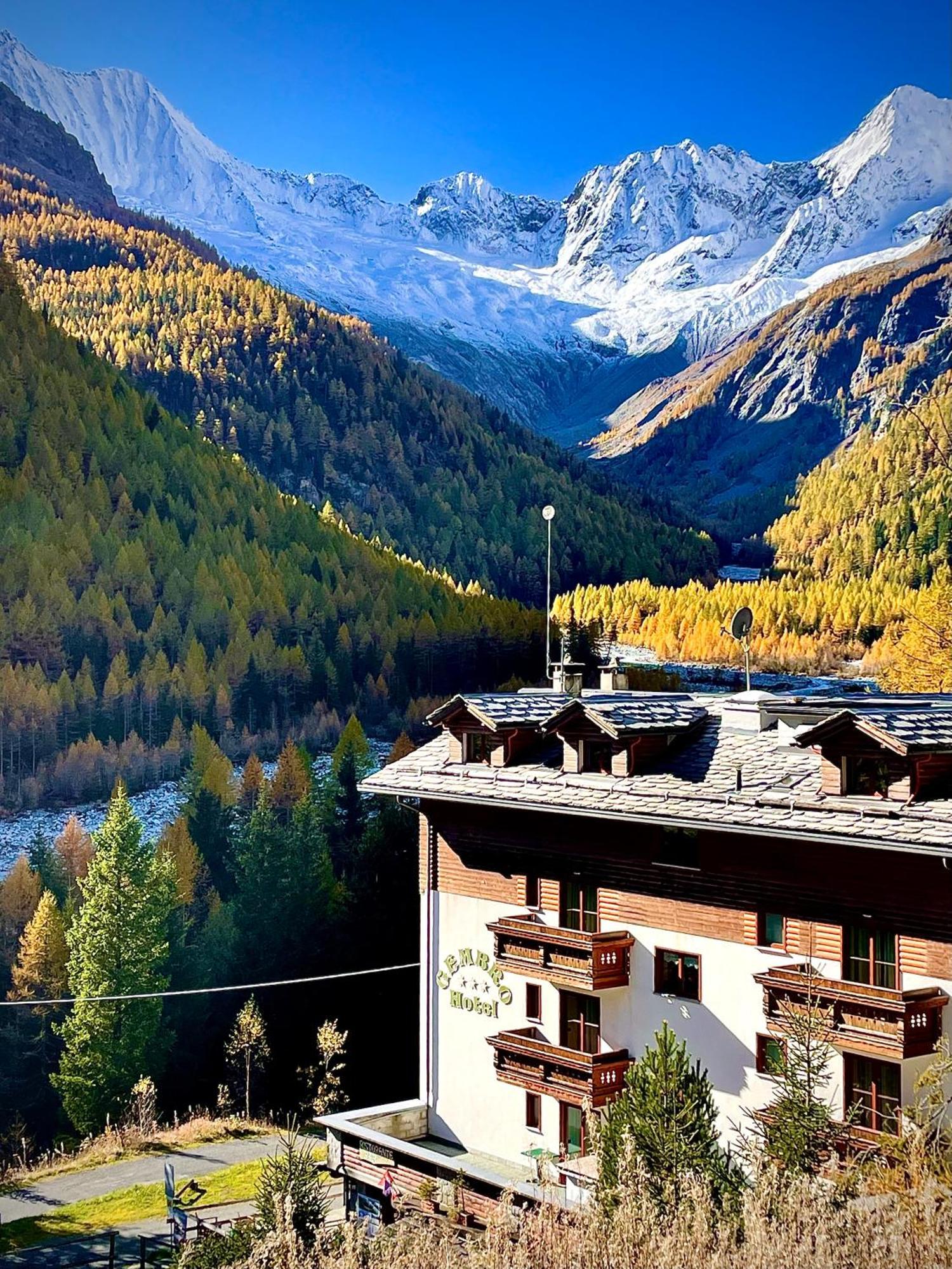 Hotel Gembro Chiesa in Valmalenco Eksteriør billede