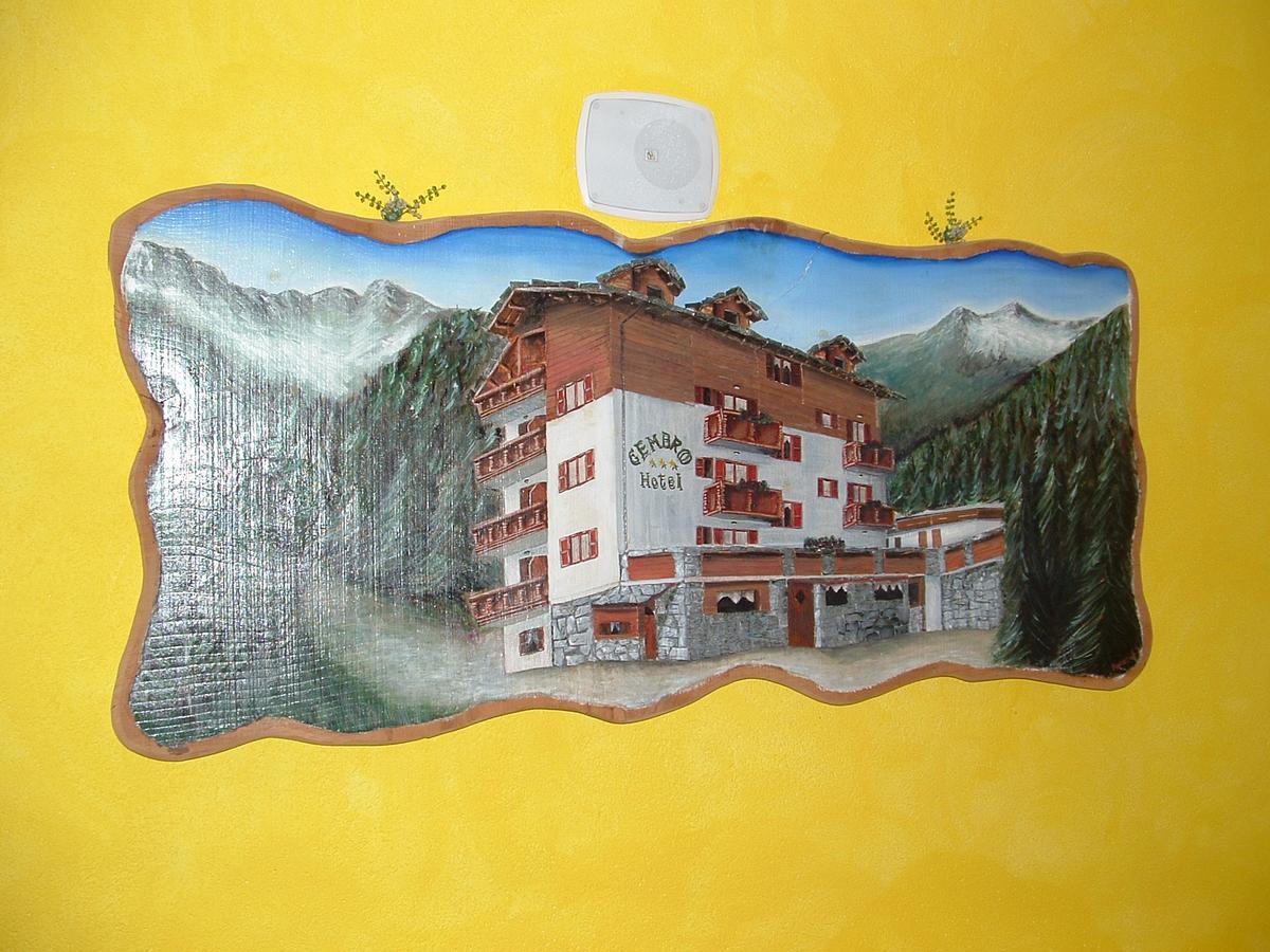 Hotel Gembro Chiesa in Valmalenco Eksteriør billede