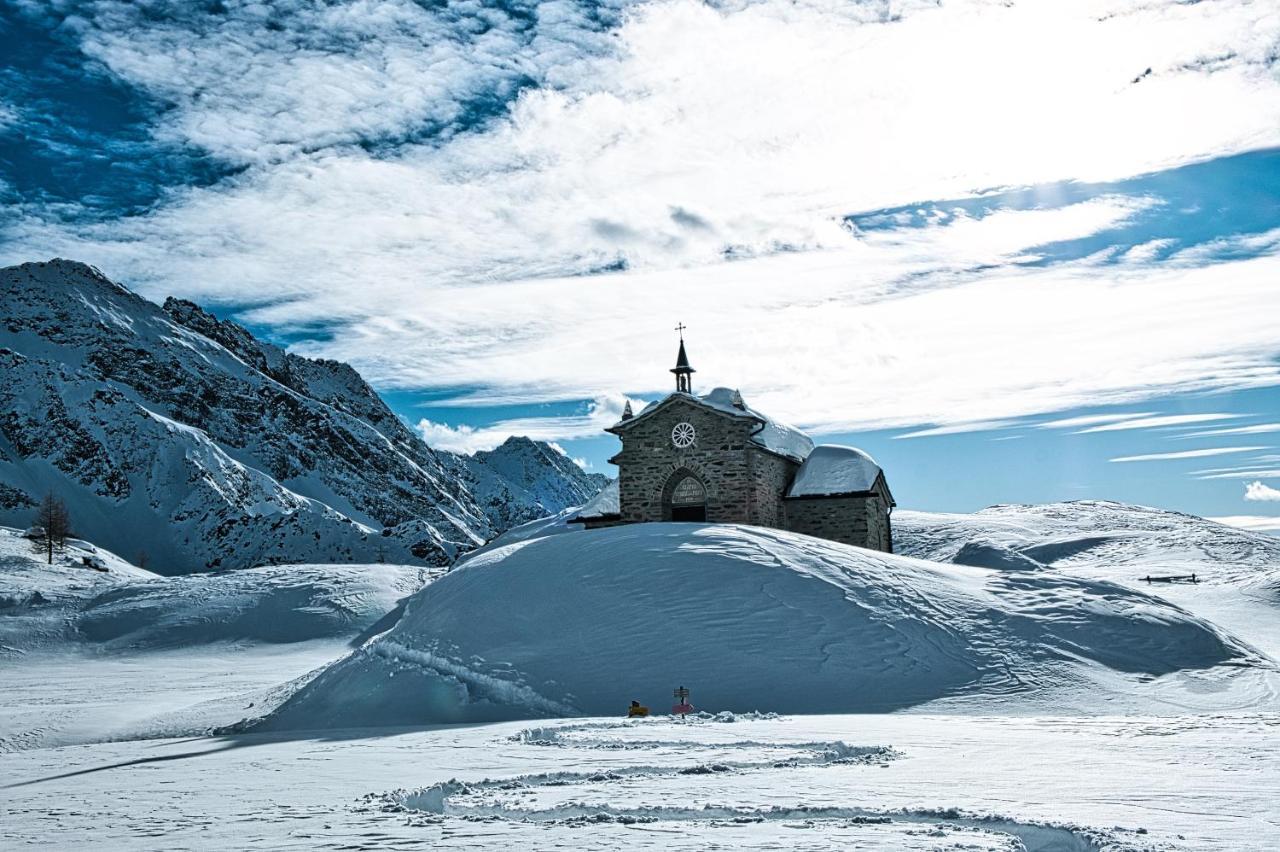 Hotel Gembro Chiesa in Valmalenco Eksteriør billede