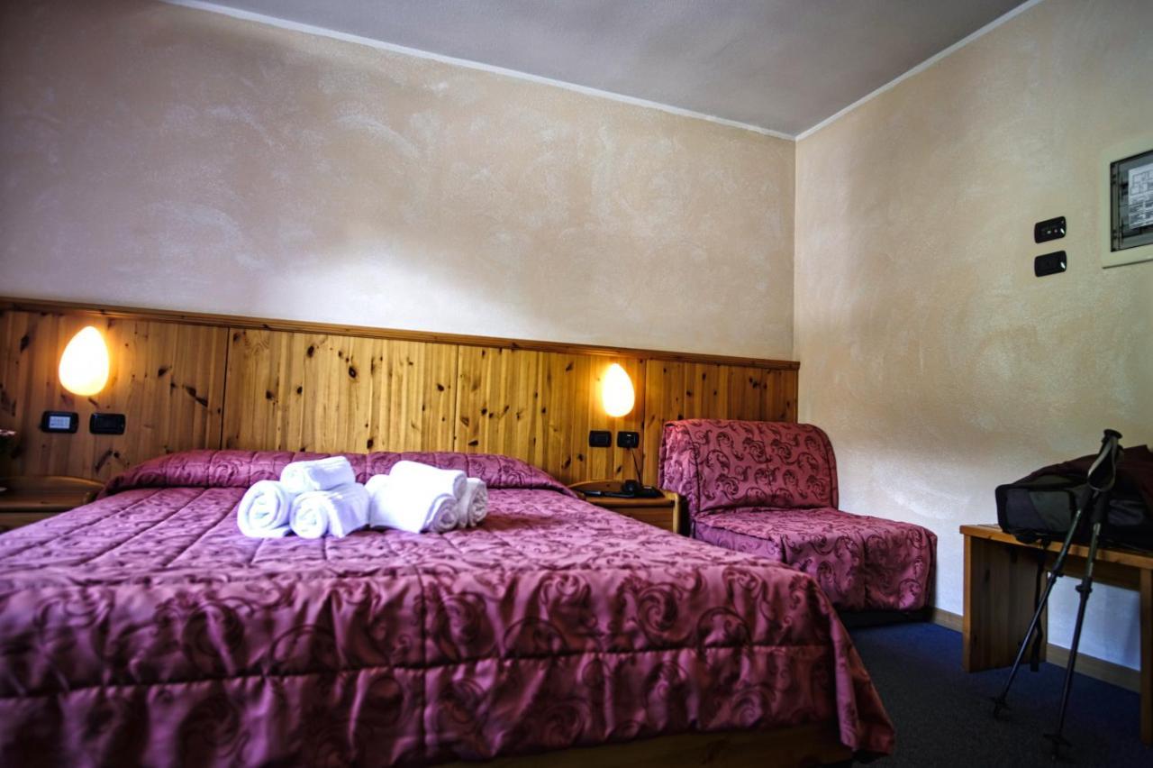 Hotel Gembro Chiesa in Valmalenco Eksteriør billede